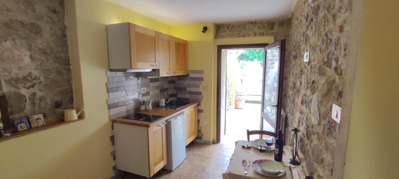 Hotel Isola Delle Api Bagni Di Petriolo Exteriér fotografie